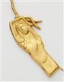 An 18k gold necklace with a signed 24k gold surrealistic pendant "Belle Main", exemplaire 3/9. Design: Man Ray, Paris 1937; Execution: GEM Montebello, Milan 1974. - image-4