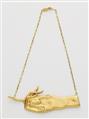 An 18k gold necklace with a signed 24k gold surrealistic pendant "Belle Main", exemplaire 3/9. Design: Man Ray, Paris 1937; Execution: GEM Montebello, Milan 1974. - image-1