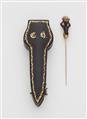 A Belle Epoque 18k gold, carved agate and natural pearl mermaid stickpin. - image-1