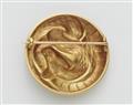 A French Art Nouveau 18k gold snake hat pin with Wartski leather case. - image-3