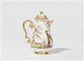 A Meissen porcelain coffee pot with chinoiserie decor - image-2