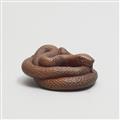 A lightly stained boxwood netsuke of a coiled snake. Probably Gifu. 19th century - image-4
