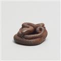 A lightly stained boxwood netsuke of a coiled snake. Probably Gifu. 19th century - image-5