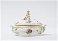 An oval Berlin KPM porcelain tureen and cover from the dinner service for Berlin Palace - image-1