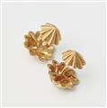 A pair of American 18k gold scallop cufflinks. - image-2