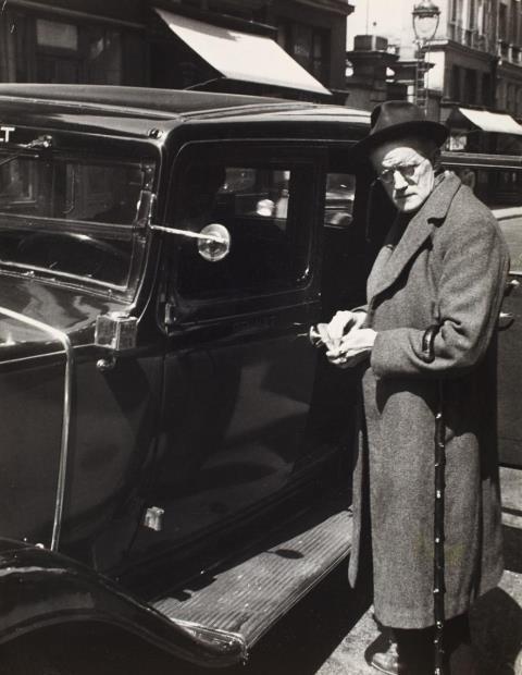 Gisèle Freund - James Joyce, Rue de l'Odéon