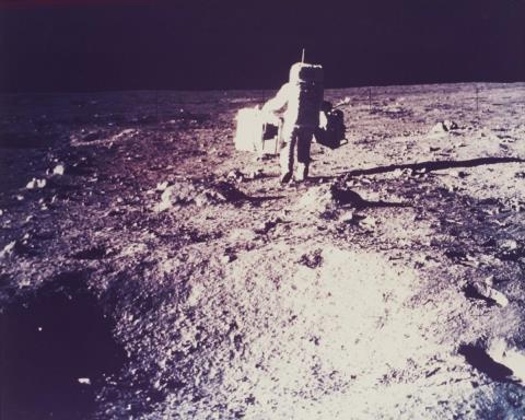 NASA - Aldrin prepares to deploy two EASEP components, Apollo 11