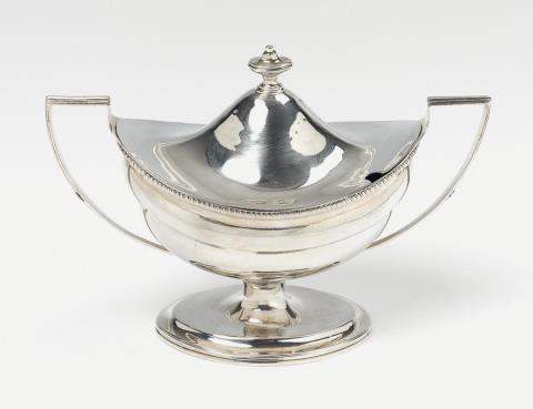 Ann Robertson - A George III Newcastle silver sauce boat and cover. Marks of Ann Robertson, 1803 - 20.