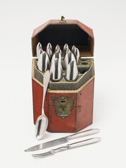 Joseph Heinrich Mussmann - An Augsburg silver cutlery set. Comprising six knives, forks and spoons. Various makers' marks, 1823 - 24.
