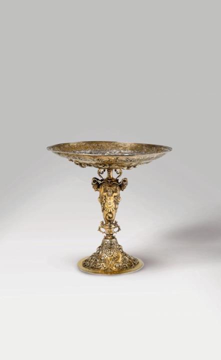 Sebastianus Hann - An important Hermannstadt silver partially gilt footed bowl. Marks of Sebastianus Hann, late 17th C.