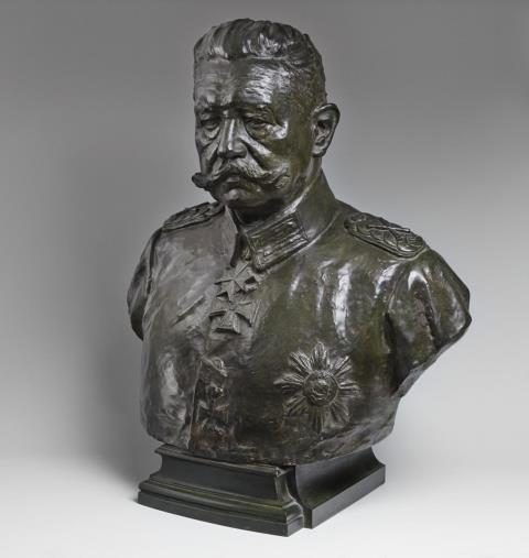 Max Bezner - A cast bronze portrait bust of Paul von Hindenburg