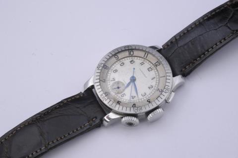 Longines - An early LONGINES men's wristwatch.