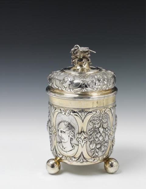Sigmund Bierfreund - A Nuremberg silver partially gilt beaker and cover. Marks of Siegmund Bierfreund, 1691 - 1701.