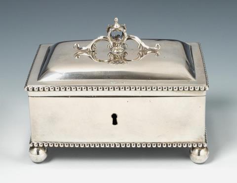 Teodor Pawlowicz - A Warsaw silver interior gilt sugar box with original lock. Marks of Teodor Pawlowics, ca. 1790.