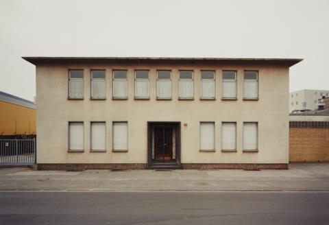 Thomas Ruff - Haus 12 III A