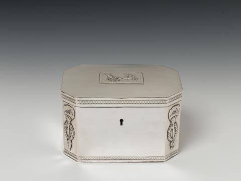 Jean Frédéric Godet - A Berlin silver neoclassical sugar box. With original lock, the key lost. Marks of Jean Frédéric Godet, ca. 1820.