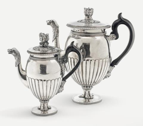Gotthard Ferdinand Stang - A pair of St. Petersburg silver interior gilt pitchers. Comprising coffee and hot milk jug. Marks of Gotthard Ferdinand Stang, 1816.