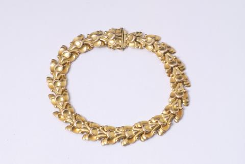 An 18k gold Jugendstil bracelet.