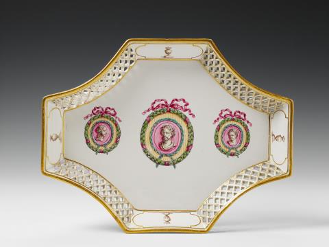 A Höchst porcelain neoclassical platter.