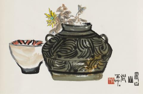 Hua Fu - Kugeliger Topf mit Chrysanthemenblütenzweigen und Teeschale. Hängerolle. Tusche und Farben auf Papier. Aufschrift, sign.: Fu Hua und Siegel: Fu Hua.