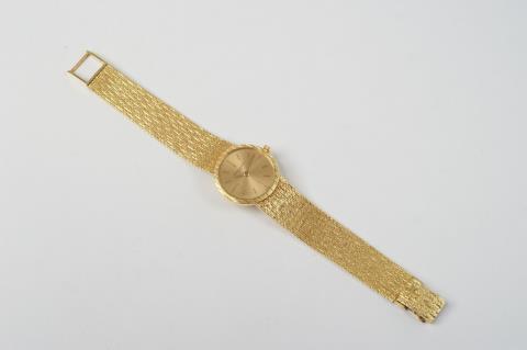 Vacheron - A Vacheron & Constantin 18k gold ladies wristwatch