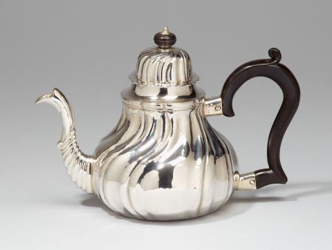 Daniel Schiller - An Augsburg interior gilt silver teapot. Marks of Daniel Schiller, 1761 - 63.