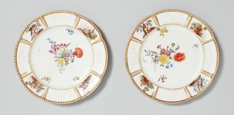 Porcelain Manufacture Frankenthal - A pair of Frankenthal porcelain plates from the subsequent order of the First Mannheim Court Service