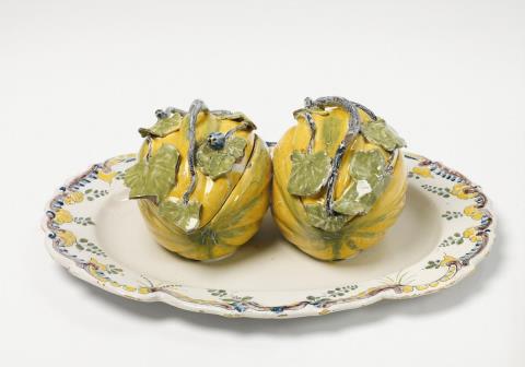  Göggingen - A Göggingen faience double-tureen formed as a pair of melons.