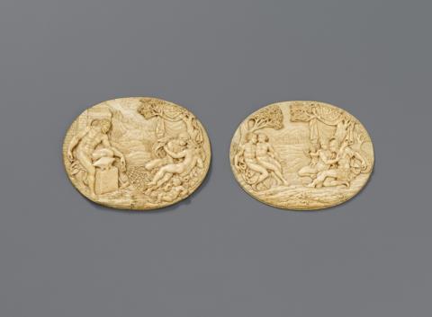 South German 2nd half 17th century - Two South German carved ivory panels with Mars and Venus, second half 17th century