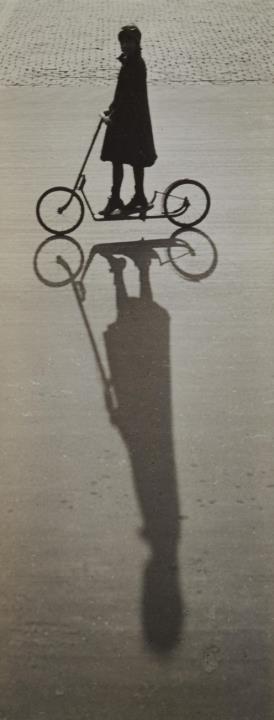 Theo Felten - Schattenspiele. Der Radfahrer. Das Gespenst auf der Straße. Ohne Titel