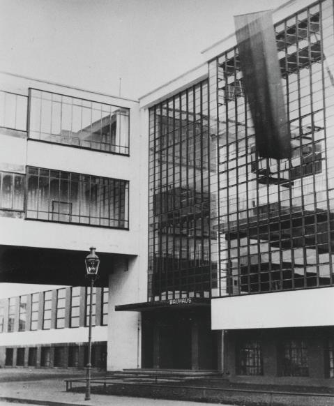 Iwao Yamawaki - Bauhaus Dessau