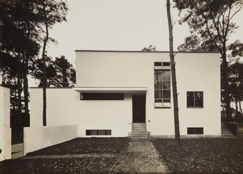 Lucia Moholy - Nordansicht Haus Gropius, Dessau