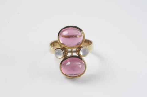 Käthe Ruckenbrod - A 14k gold and pink tourmaline ring