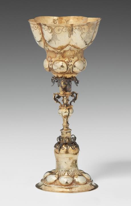 Georg Rötenbeck - A small Nuremberg parcel gilt silver columbine cup. Marks of Georg Rötenbeck, ca. 1643 - 46.