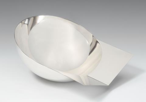 Werner Bünck - A silver bowl. Marks of Werner Bünck, 1988.
