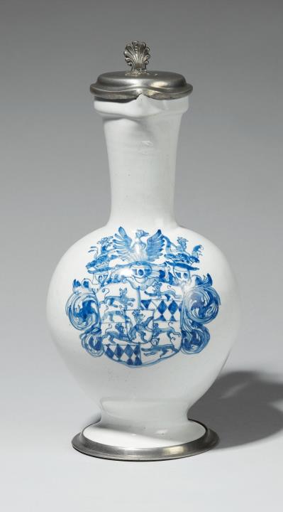  Hanau - A pewter-mounted blue and white Hanau faience jug