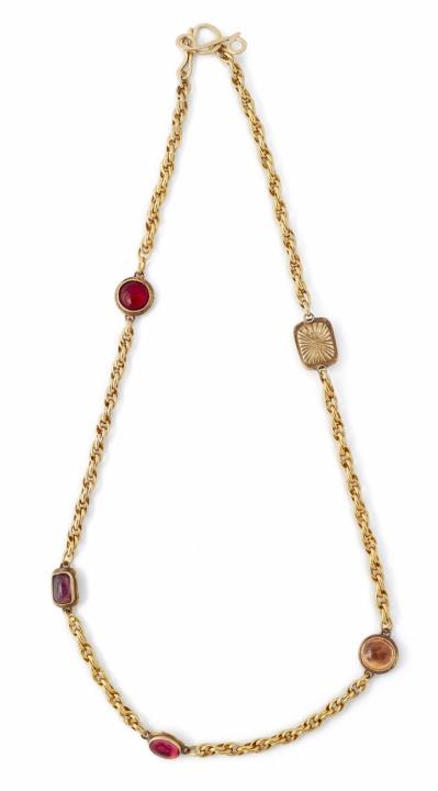 Les Paruriers - A Robert Goossens for Chanel chain necklace with coloured stones, 1960s