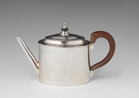 Johann Jacob Müller - A Berlin silver teapot