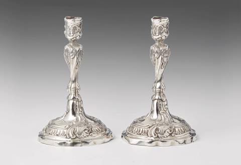 Caspar Kornmann - A pair of Augsburg silver candlesticks