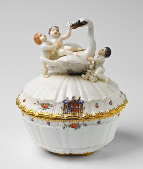 A small Meissen porcelain tureen from the Swan Service