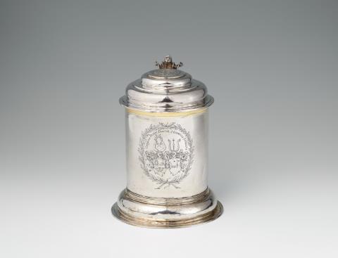 Asmus Lilienthal - A large Reval silver interior gilt tankard