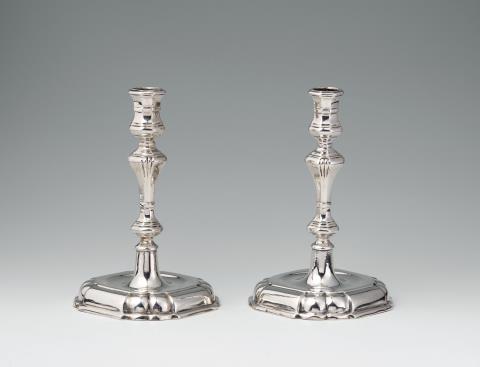 Johann Erich Stürmer - A pair of rare Varel silver candlesticks