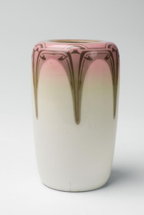 Otto Eduard Voigt - A Meissen Jugendstil porcelain vase
