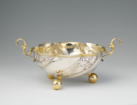 Frederich Frederichsen - A large Hamburg parcel gilt silver brandy bowl