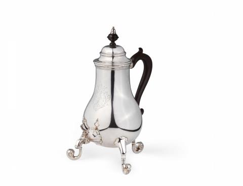 Alger Mensma - An Amsterdam silver coffee pot