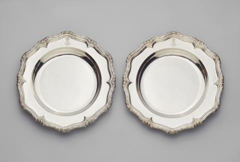  Humbert & Sohn - A pair of Berlin silver salvers made for King William I