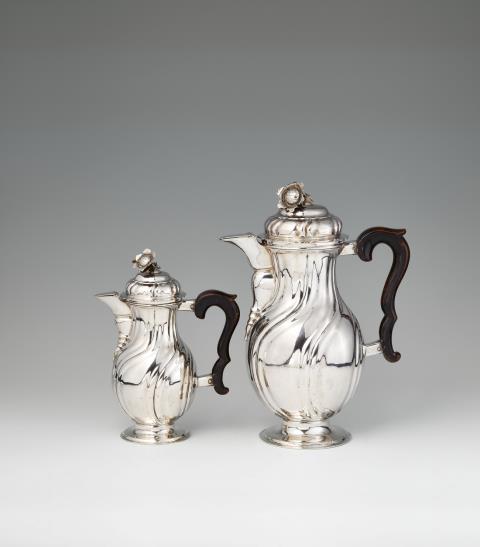 Christoph Hieronymus Jacob Richter - A pair of Dessau silver pitchers