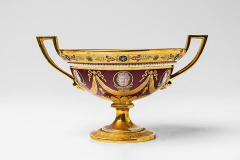 A Sèvres porcelain bowl with faux cameo decor