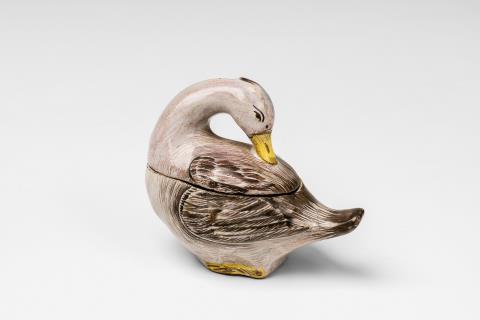  Proskau - A rare Proscow faience tureen formed as a duck