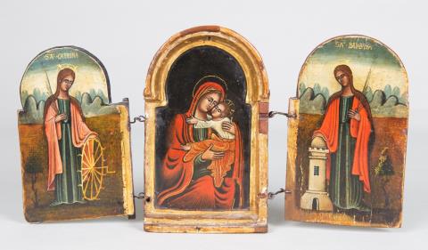  Unbekannter Meister - Dreiteiliger Klappaltar mit Darstellung der Madonna mit Kind sowie der Hl. Katharina, Barbara und Lucia.